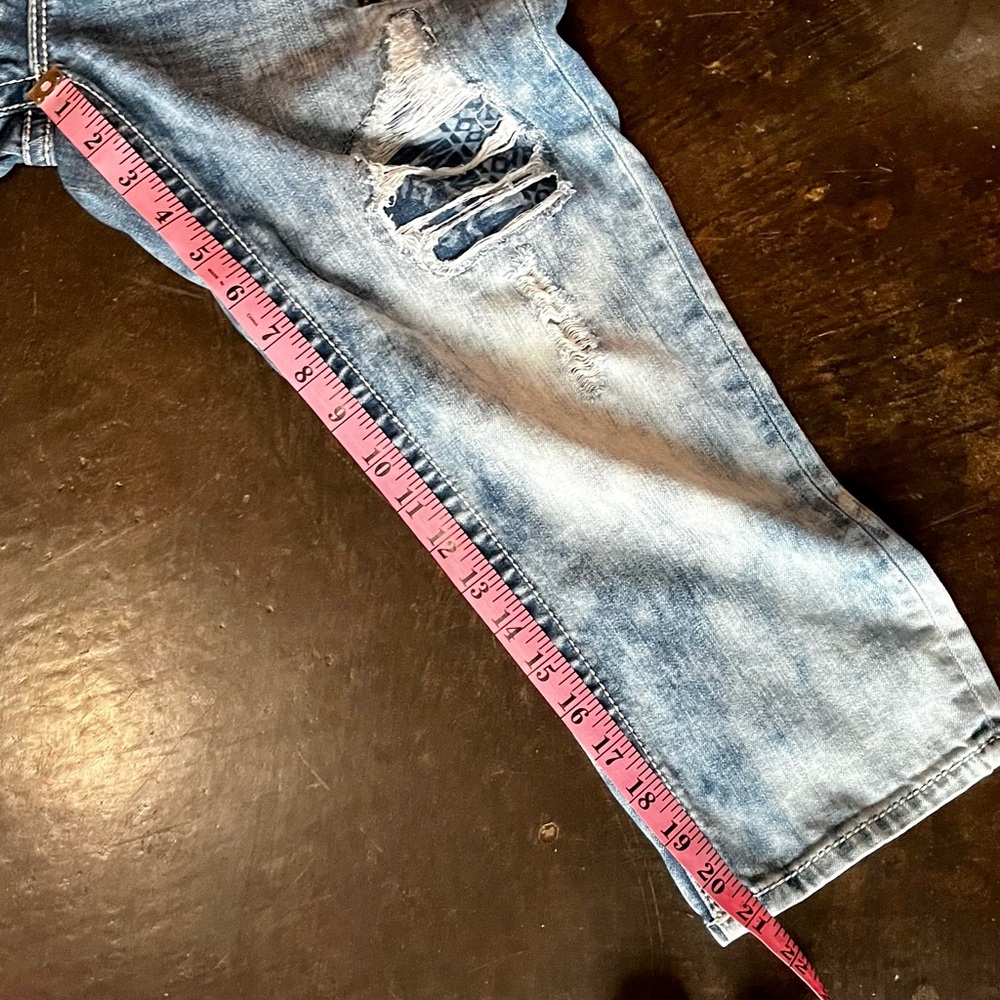 Miss Me Denim Capri with Aztec Patch-work, 28 - Picture 8 of 9